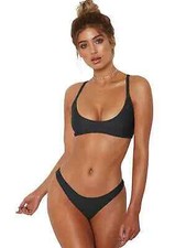 moda mare costume due pezzi